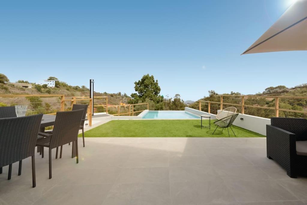 Villa Con Piscina Y Vista Al Mar Moya  Exterior foto